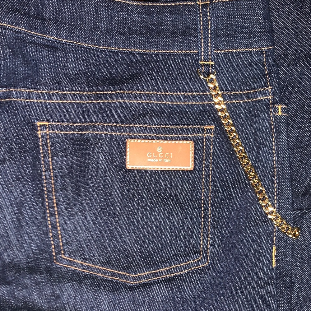 NEW Gucci Navy Blue Denim Jeans with Gold Chain and Button Accent New With Tags
